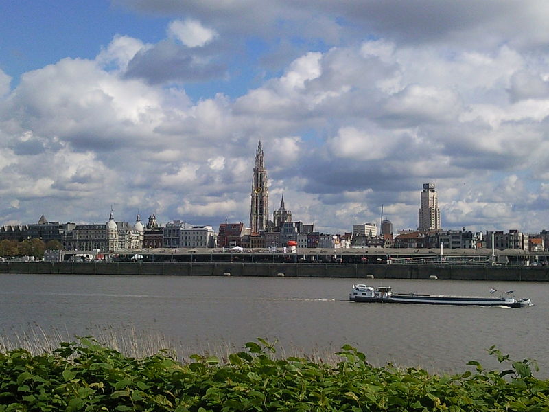 motorboot varen Scheldemonding naar Antwerpen